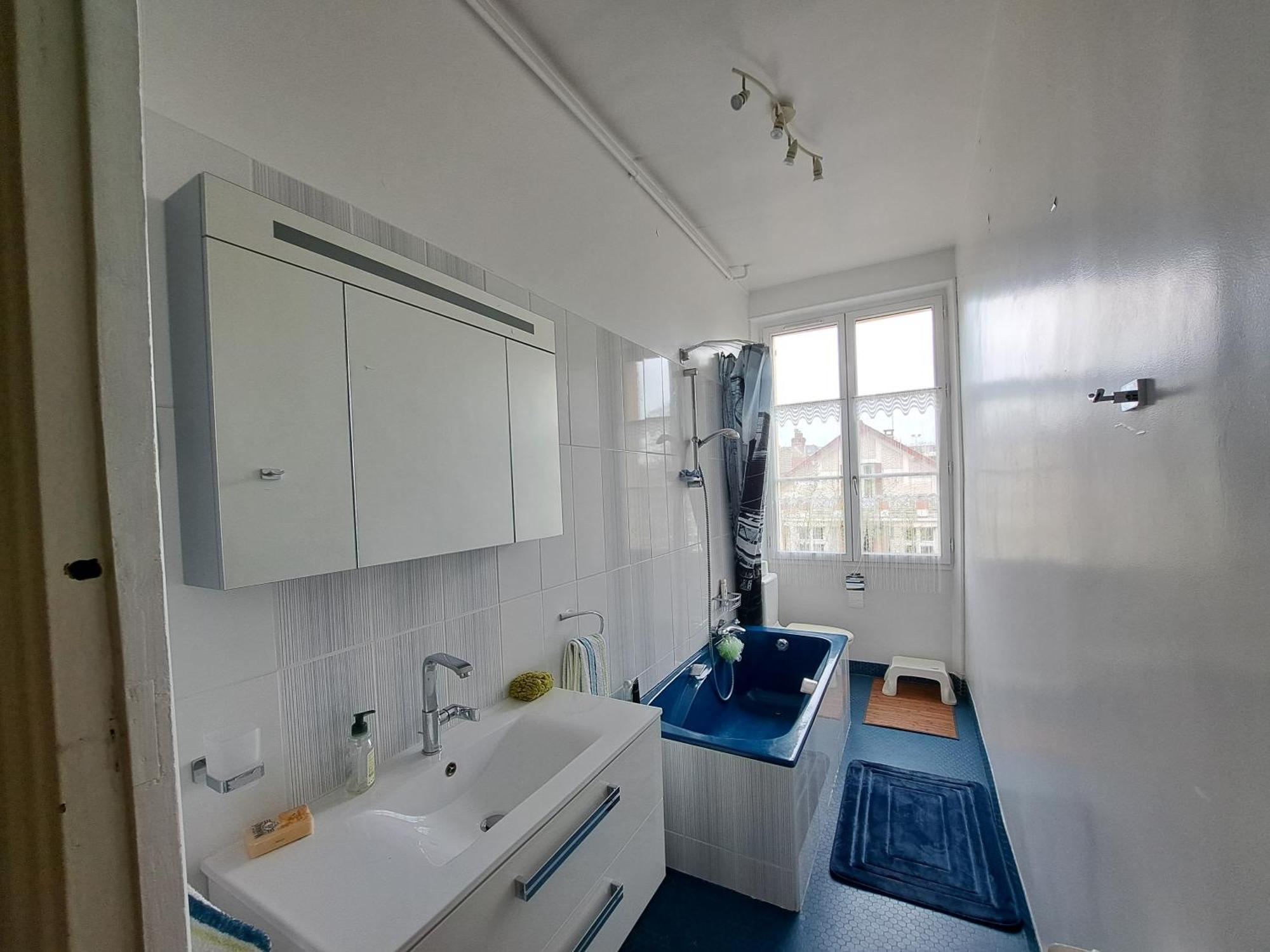 Les Chambres De Lucie-B&B - Petit Dej Inclus - Parking Prive - Proche Gare Versailles Room photo