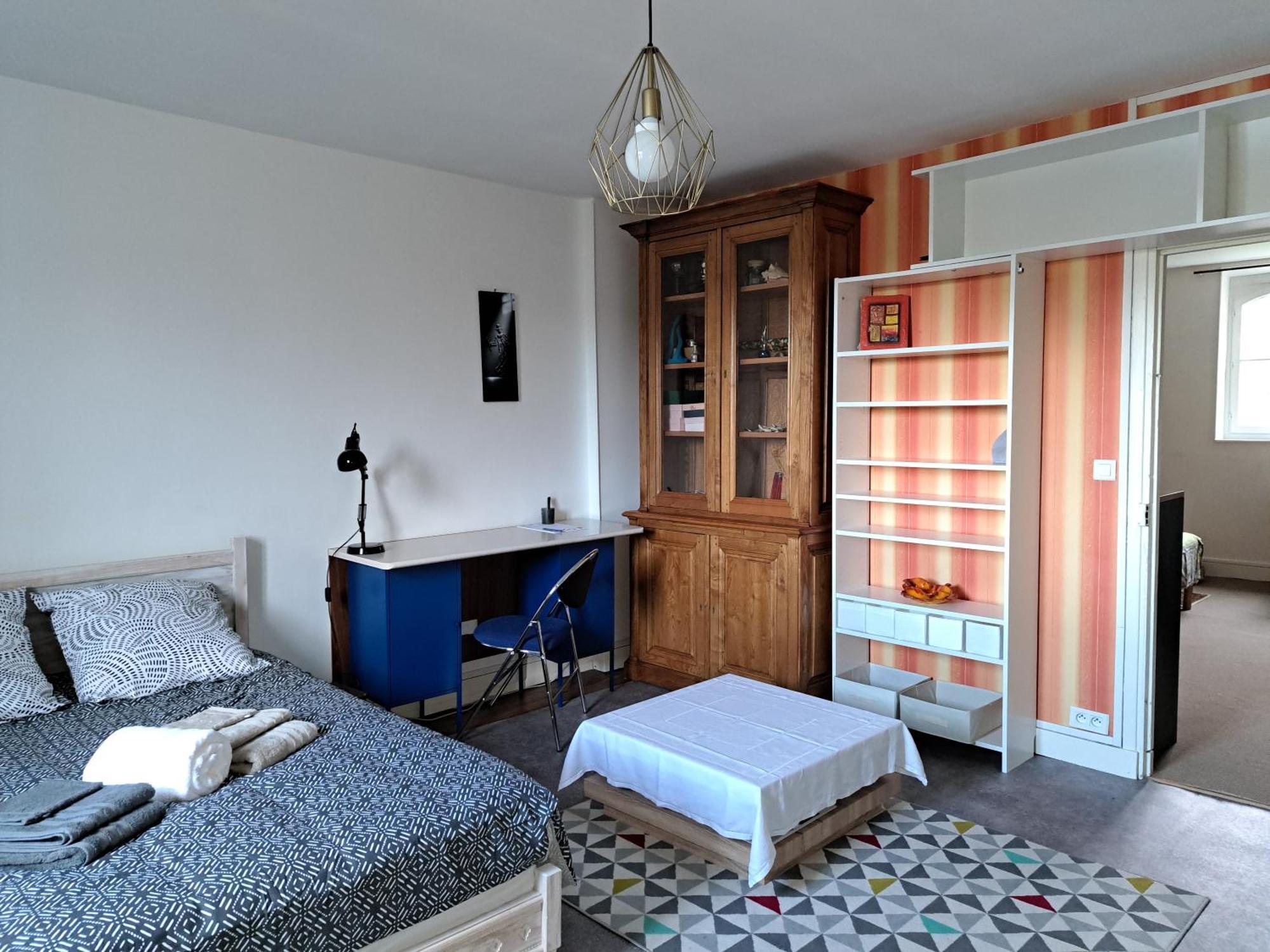 Les Chambres De Lucie-B&B - Petit Dej Inclus - Parking Prive - Proche Gare Versailles Room photo